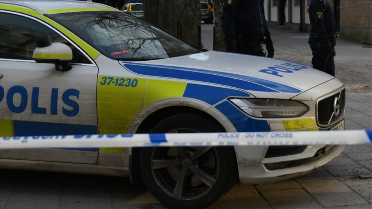 Ilustrasi. Polisi mengamankan sebuah lokasi di Stockholm, Swedia. (Anadolu Agency)