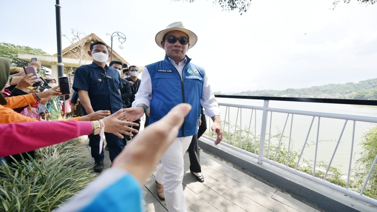 Gubernur Jabar Ridwan Kamil resmikan situ Ciburuy