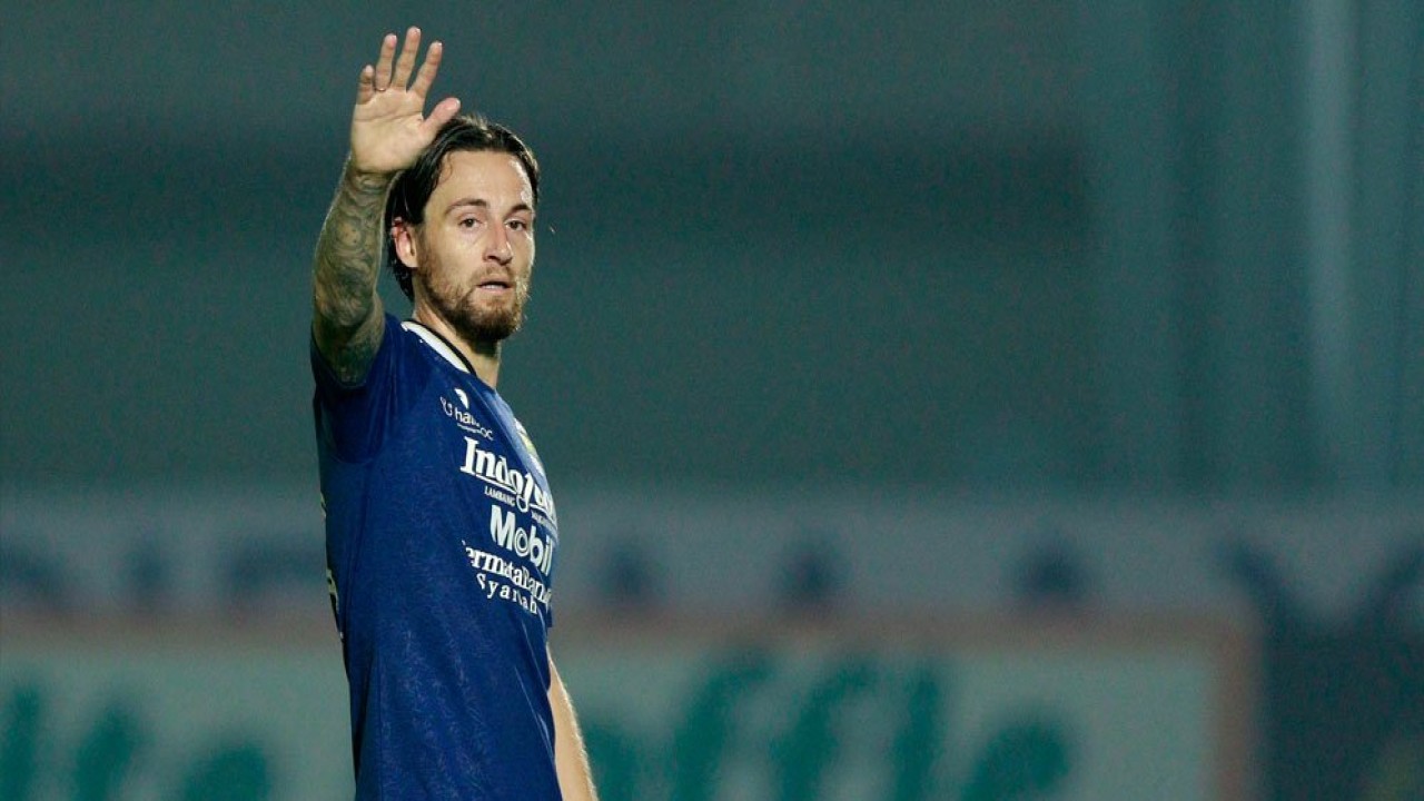 Gelandang Persib, Marc Klok