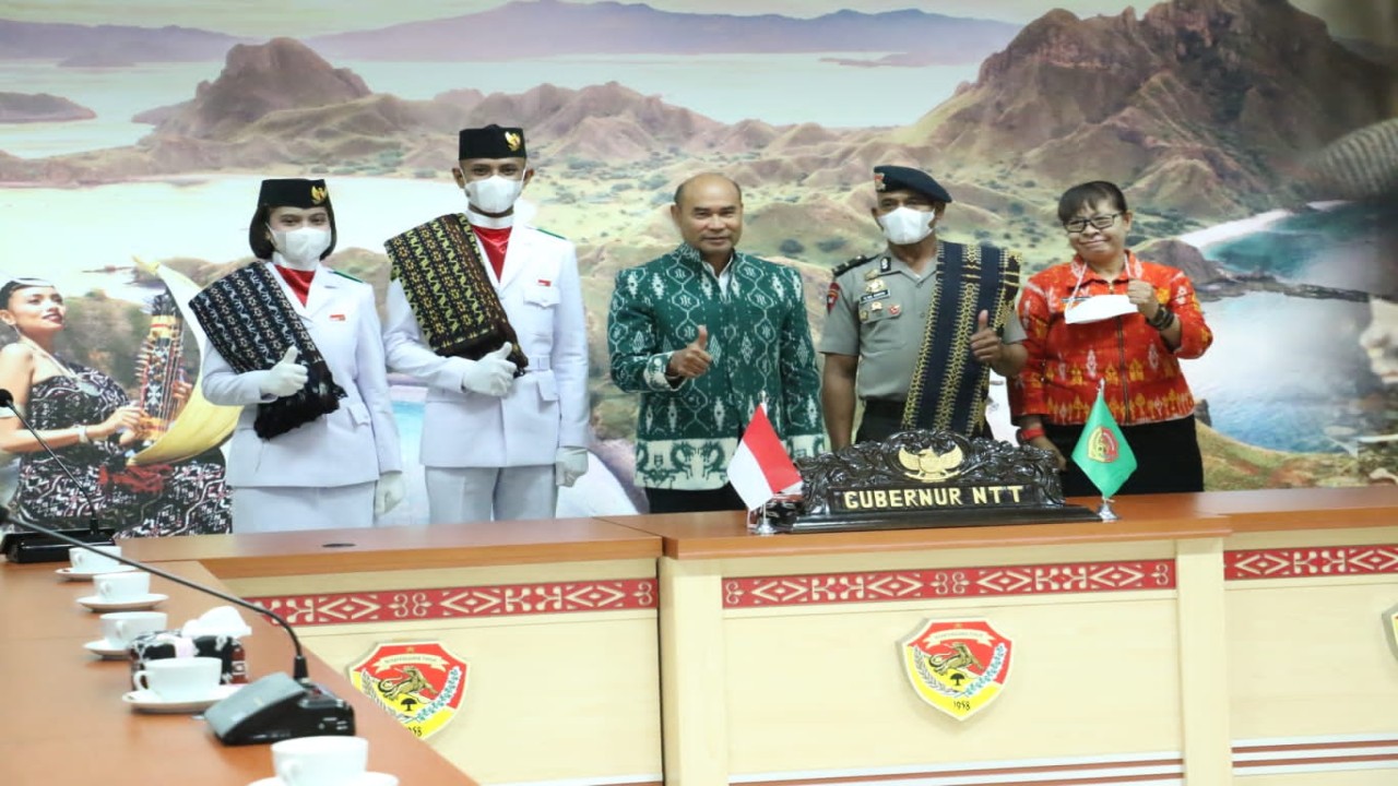 Gubernur Laiskodar saat beraudiensi dengan para anggota Paskibraka Tingkat Provinsi NTT Tahun 2022 bertempat di Ruang Rapat Kantor Gubernur, Kamis (18/08/2022). Foto (Istimewa)