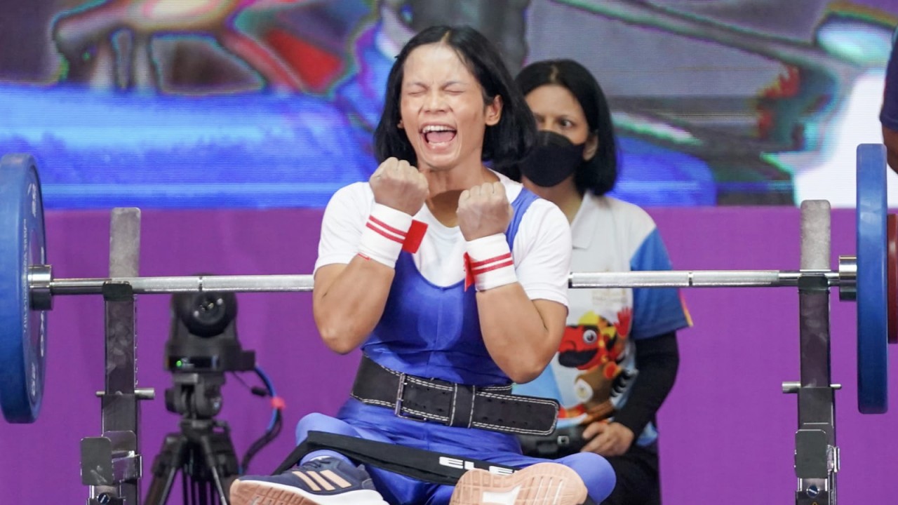 Lifter Eneng Paridah