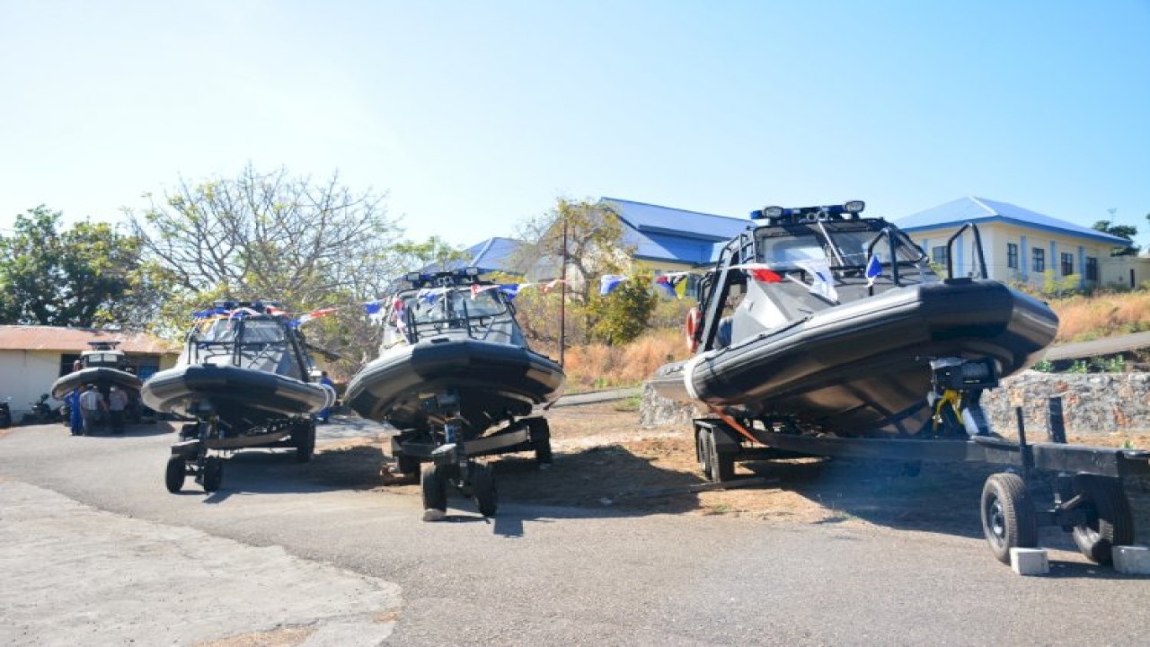 Kapal Rigid Inflatable Boat (RIB) dari Polda NTT. Foto (Istimewa)