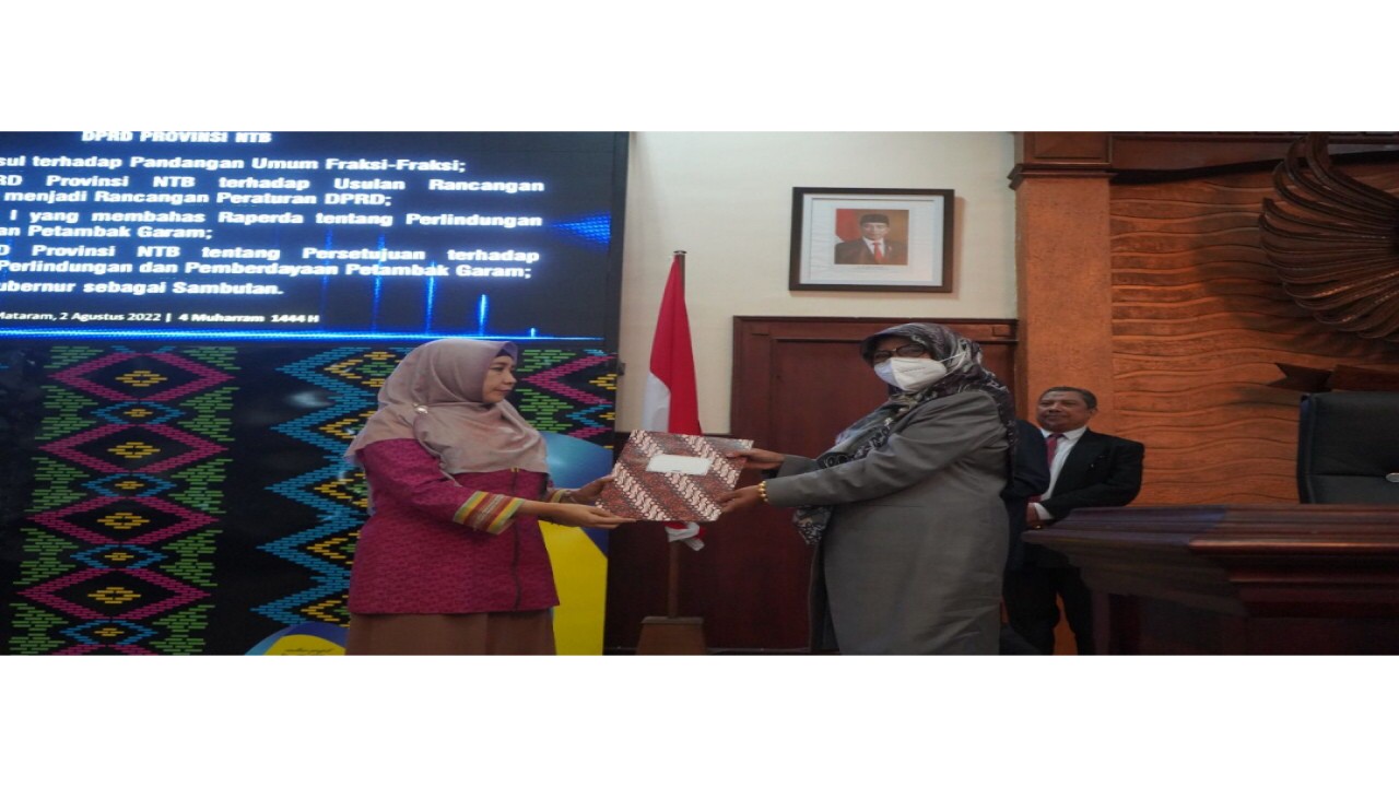 Wakil Gubernur NTB, Sitti Rohmi Djalilah  dalam Rapat Paripurna DPRD Provinsi NTB, Selasa (2/8/2022). Foto (Istimewa)