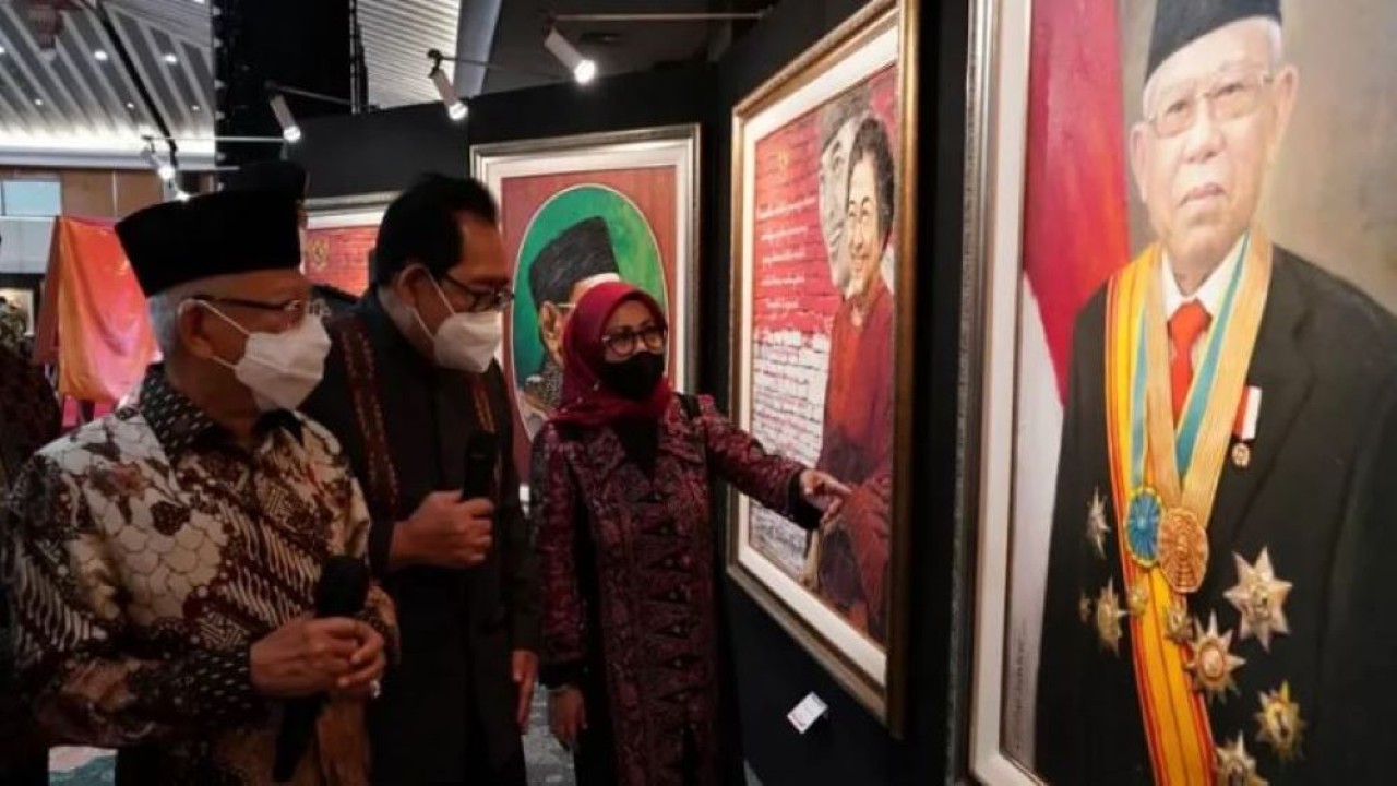 Wakil Presiden (Wapres) KH Ma'ruf Amin saat menghadiri Pergelaran Seni Lukis Firdaus Alamhudi di Hotel Grand Sahid Jaya Hotel, Jakarta, Senin (22/8/2022). (DAS/SK– BPMI, Setwapres)