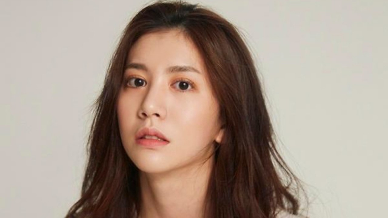 Yoo Ju Eun/net