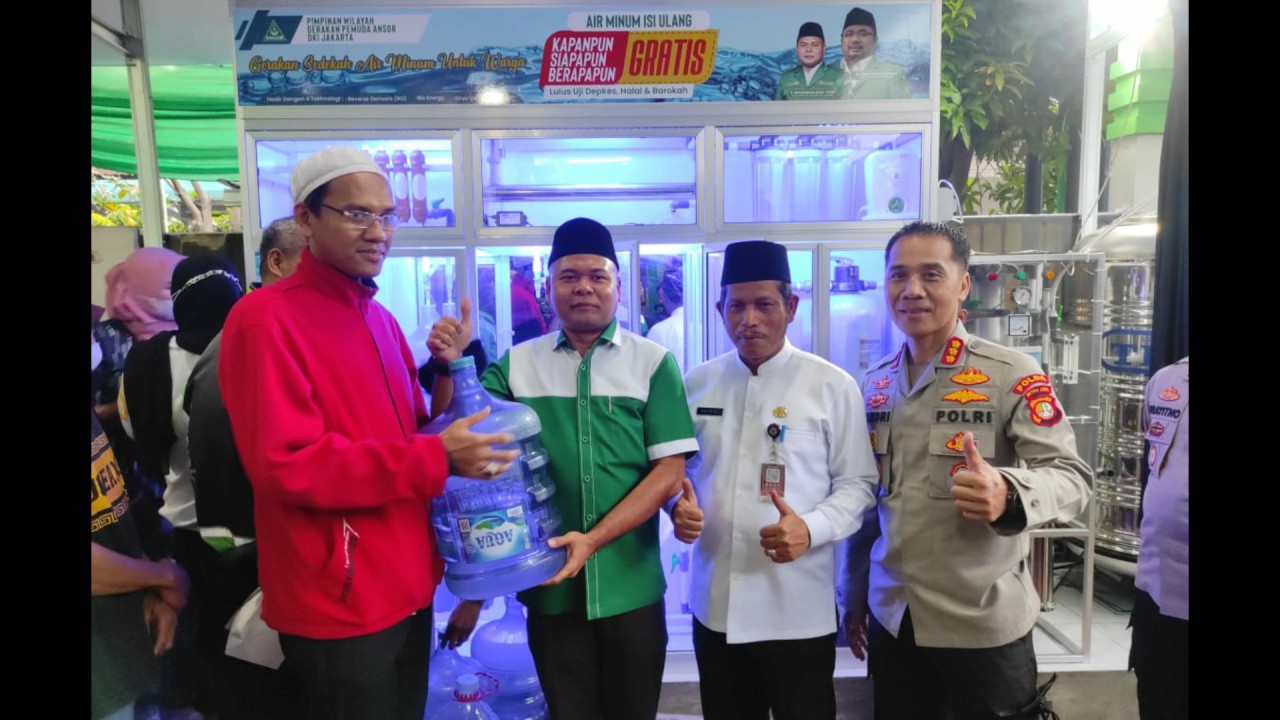Peluncuran gerakan sedekah air minum dari PW GP Ansor DKI Jakarta.