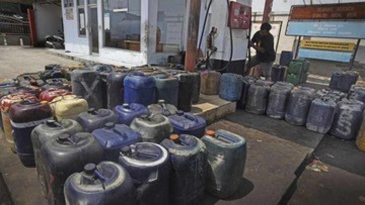 Ilustrasi penimbunan BBM Bersubsidi. Net