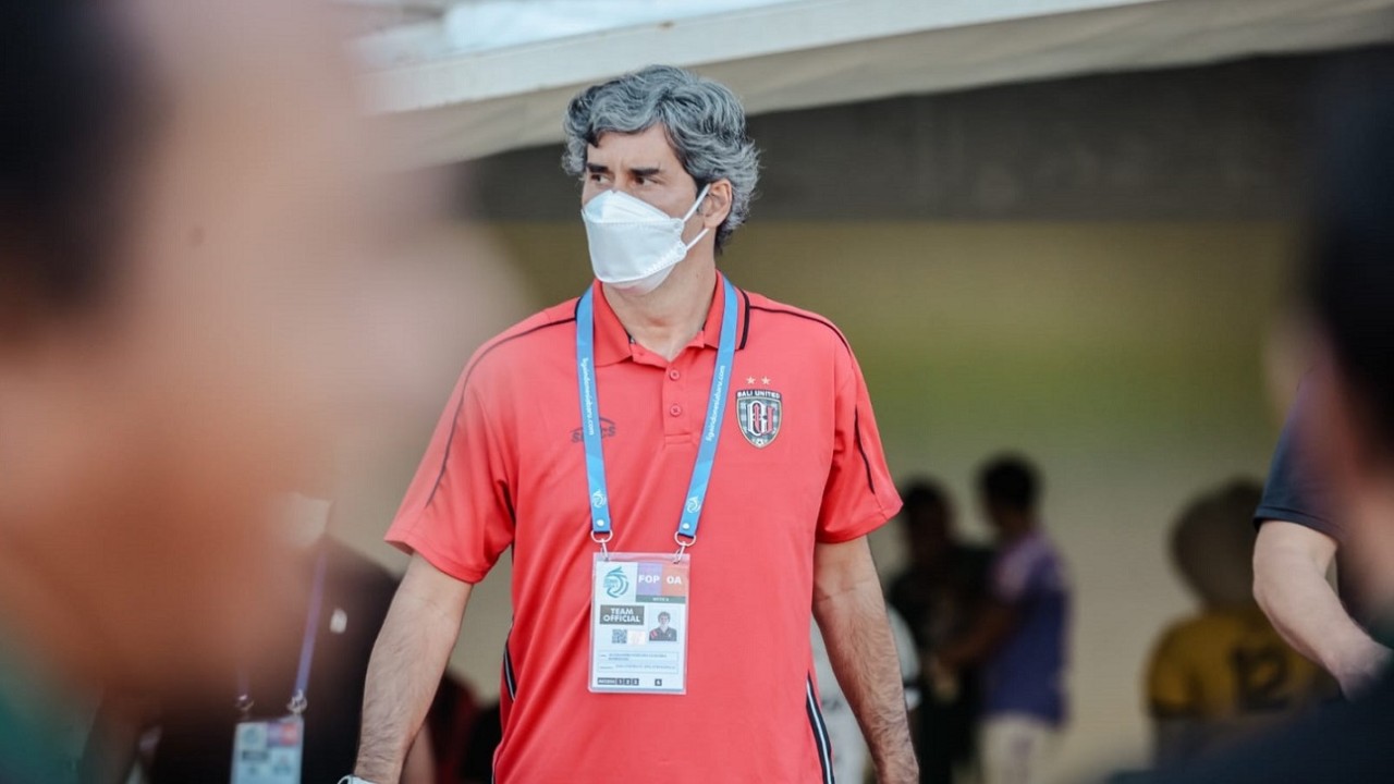 Pelatih Bali United, Stefano Cugurra