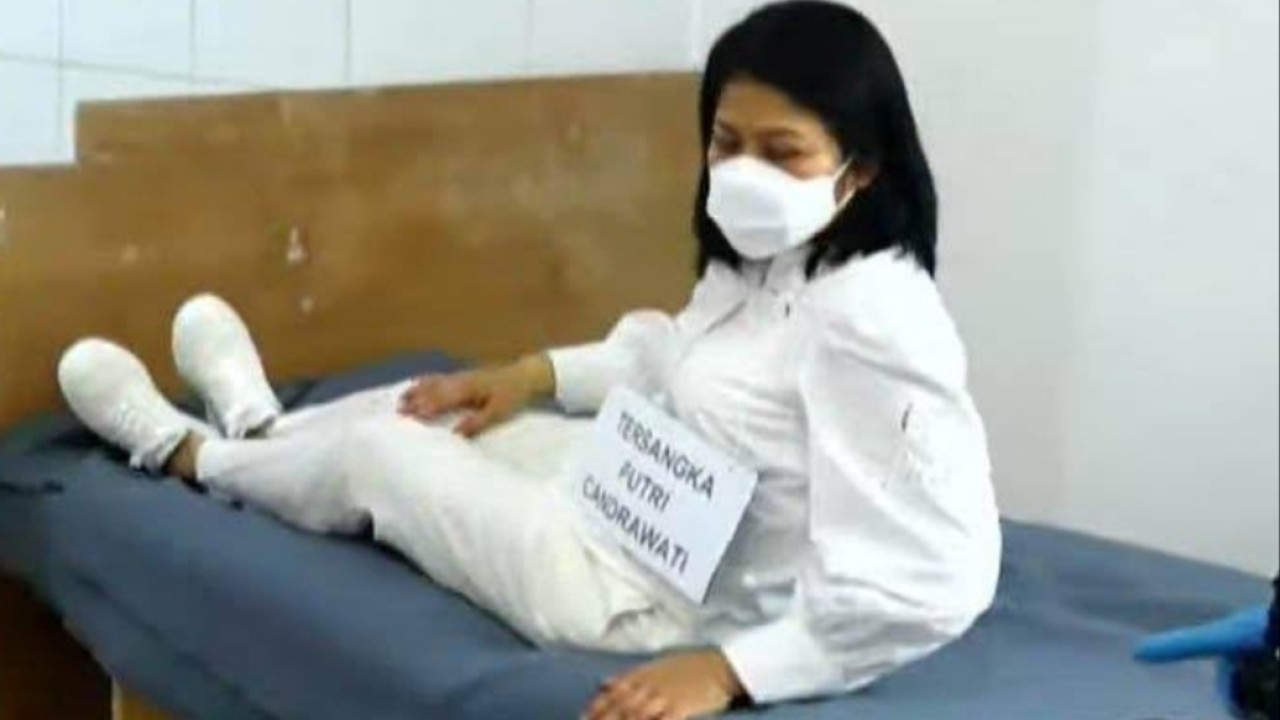 Putri Candrawathi saat rekonstruksi/net