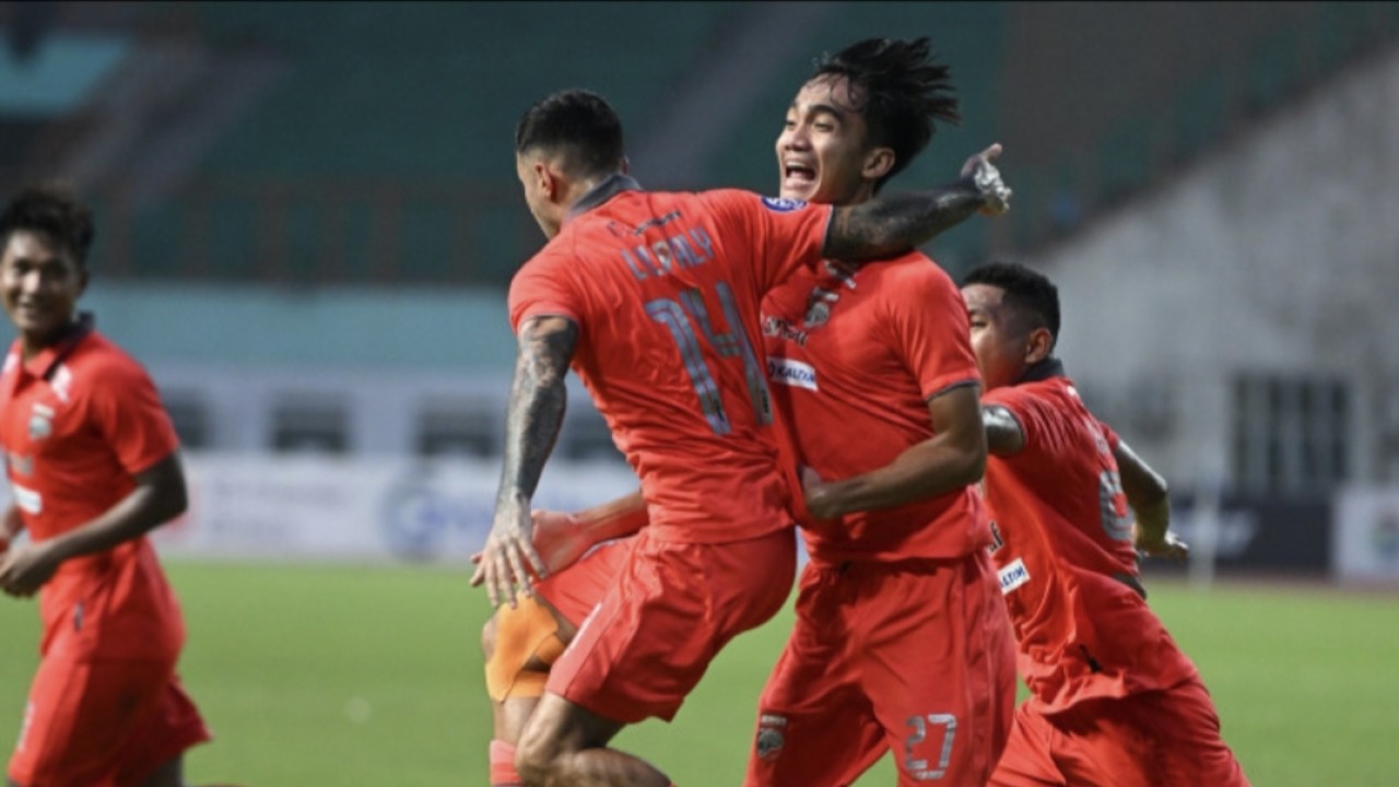 Selebrasi skuad Borneo FC