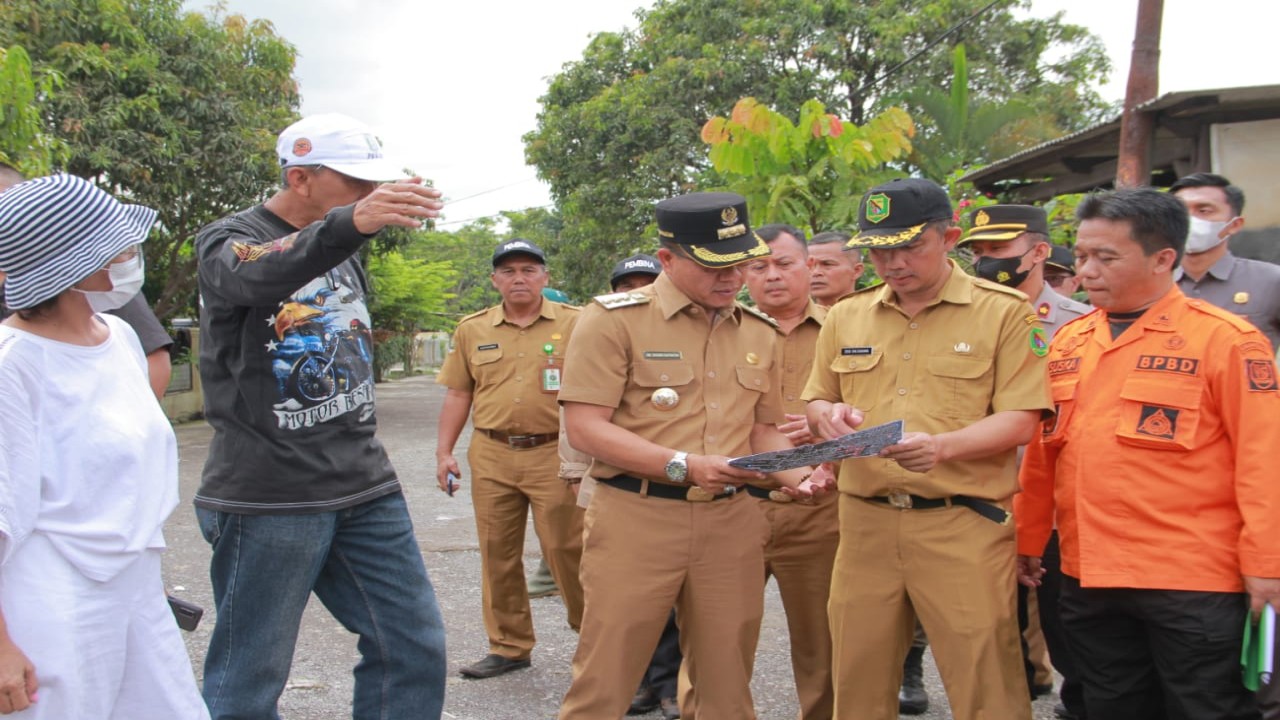 Bupati Bandung tinjau lokasi rawan banjir