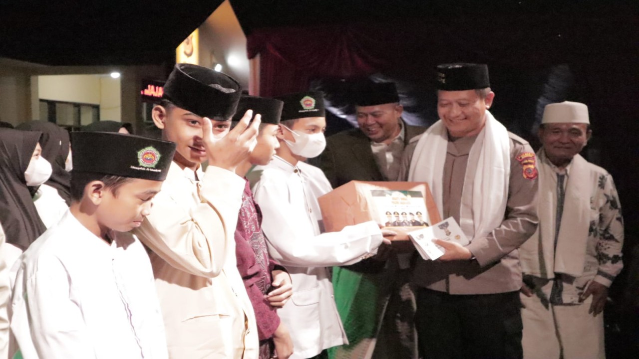 Momen perayaan maulid nabi di Majalaya Bandung.