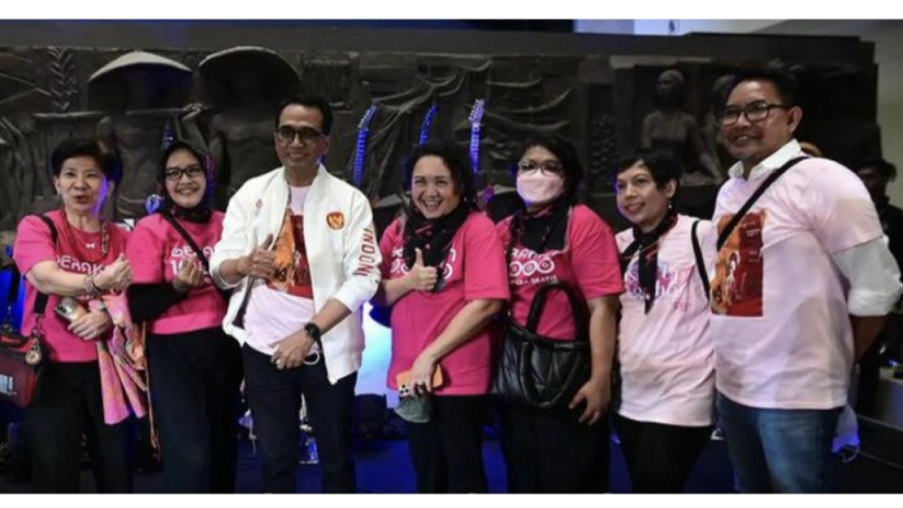 Menhub Semangati Perempuan Pengidap Kanker Payudara