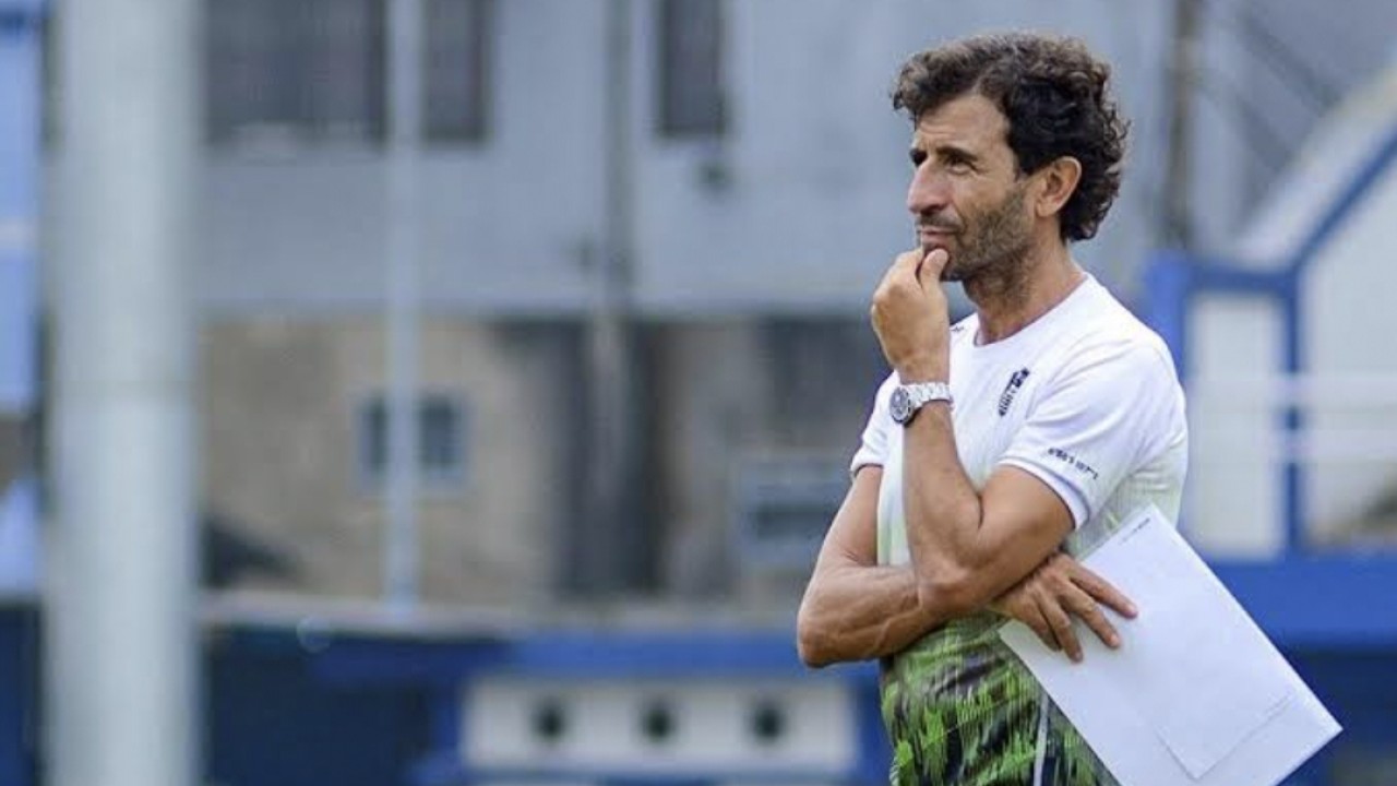 Pelatih Persib Luis Milla