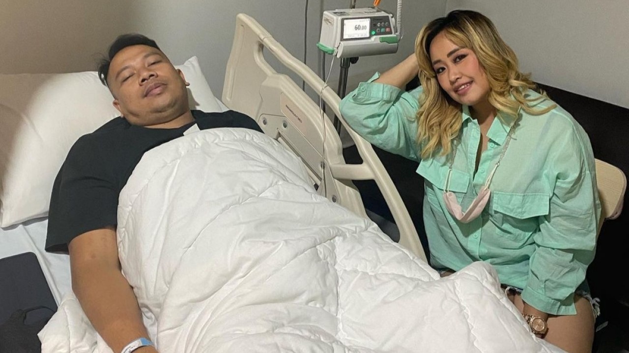 Pinkan Mambo dan Vicky Prasetyo/Instagram