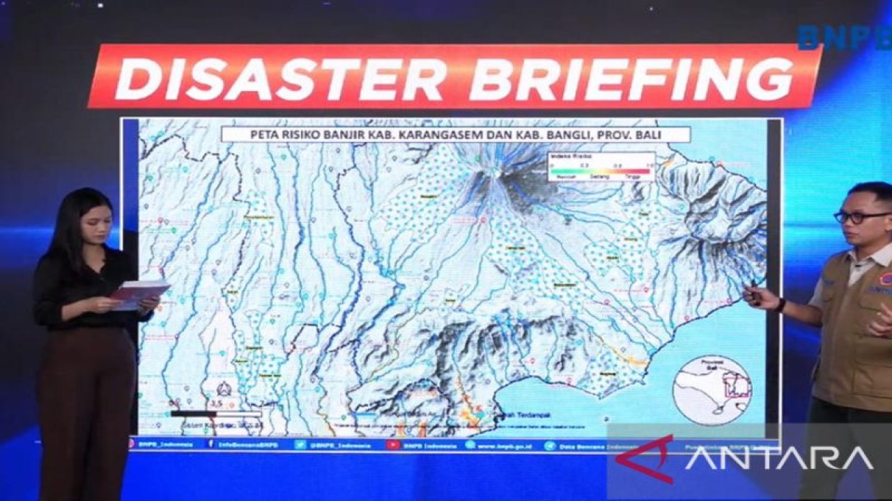 Tangkapan layar - Pelaksana tugas Kepala Pusat Data, Informasi dan Komunikasi Kebencanaan BNPB Abdul Muhari dalam Disaster Briefing diikuti daring di Jakarta, Selasa (25/10/2022). (Antara/Devi Nindy)
