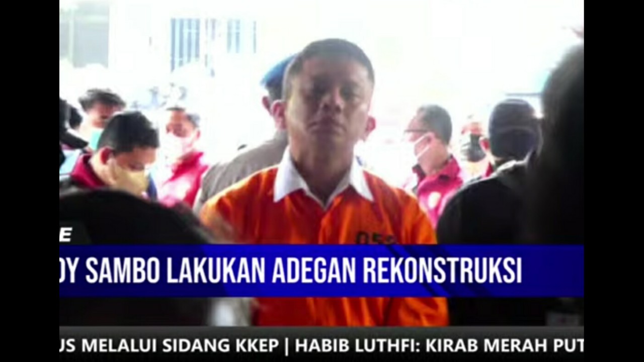 Ferdy Sambo saat rekonstruksi di Duren Tiga.