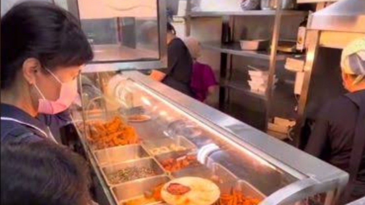 Di Taiwan ada warung makan dengan konsep warteg/net