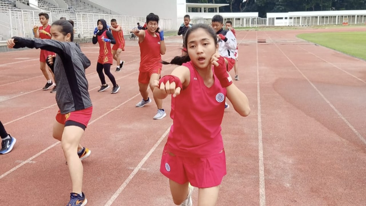 Aurella Calysta Purnomo