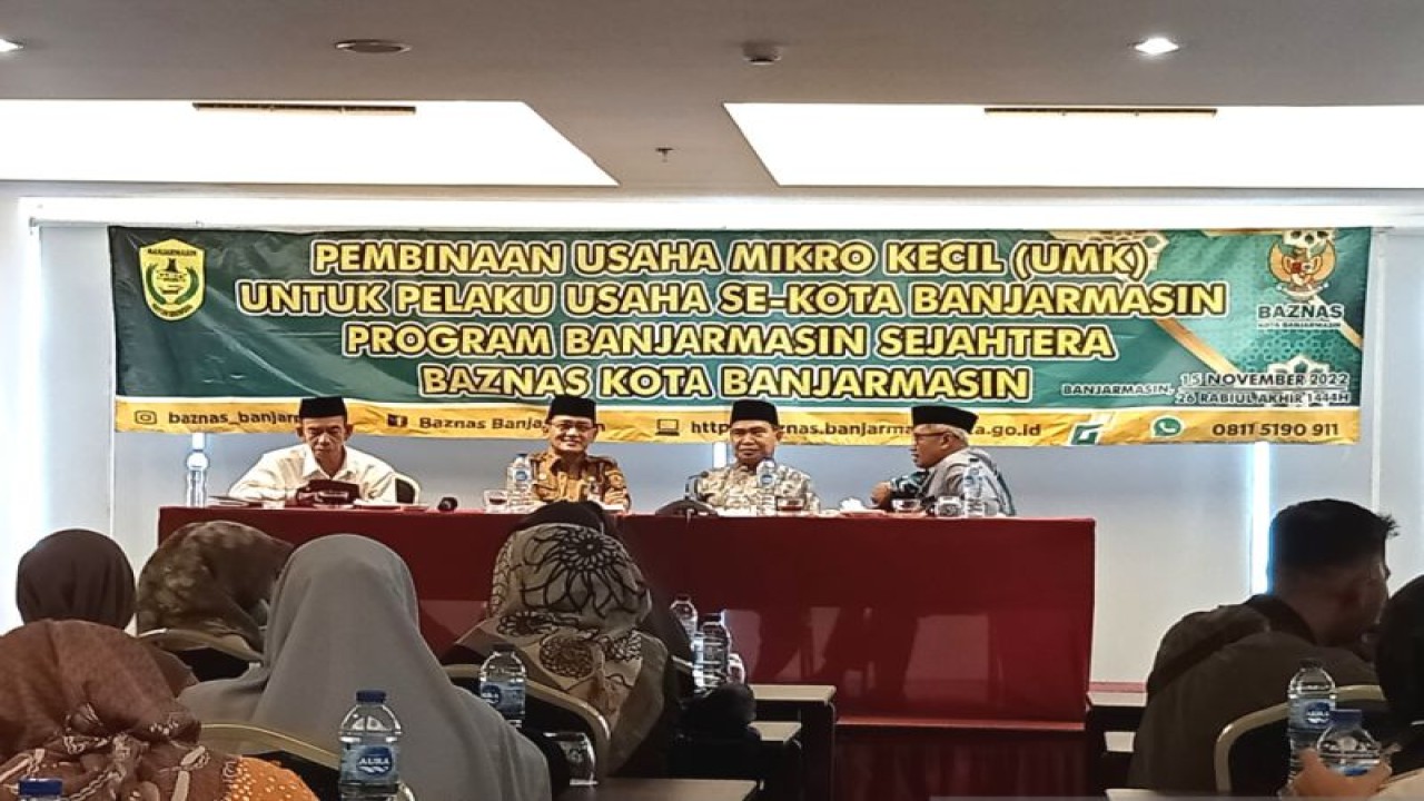Baznas Kota Banjarmasin gelar pembinaan UMKM se-Kota Banjarmasin dalam program Banjarmasin Sejahtera di Hotel Zuri Expres Banjarmasin, Selasa (15/11/2022). ANTARA/Sukarli