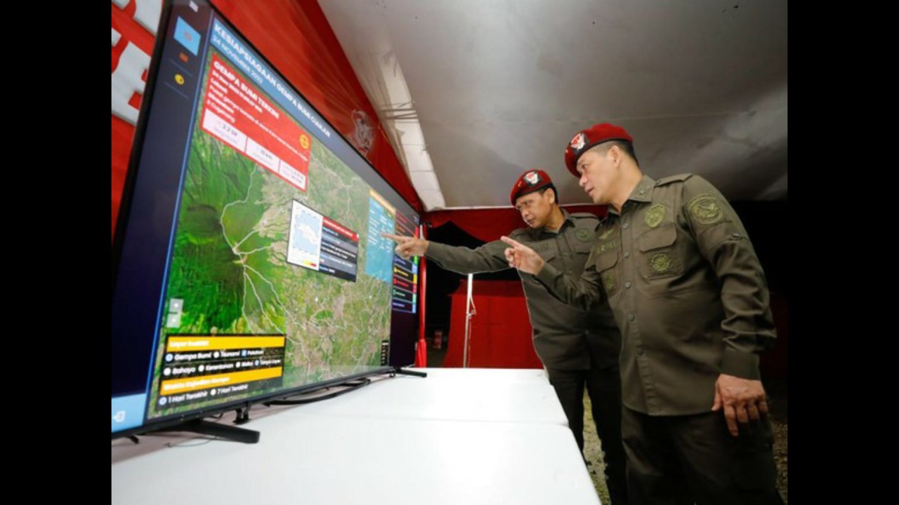 BIN menggunakan aplikasi guna membantu penanggulangan gempa Cianjur. (Net)