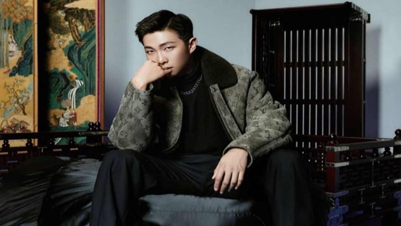 "Wild Flower Play" Akan Jadi Lagu Utama RM di Album "Indigo"