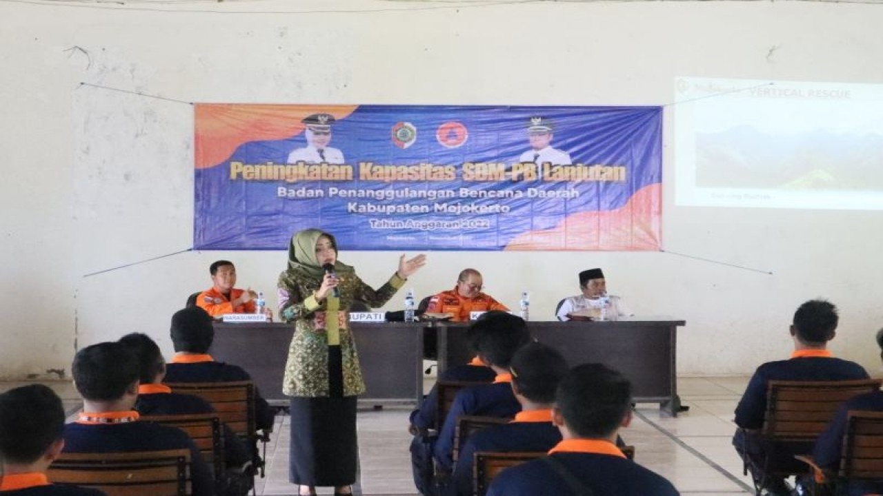 Bupati Mojokerto saat membuka pelatihan jungle dan vertical rescue di kabupaten setempat (ANTARA/HO-Pemkab Mojokerto)