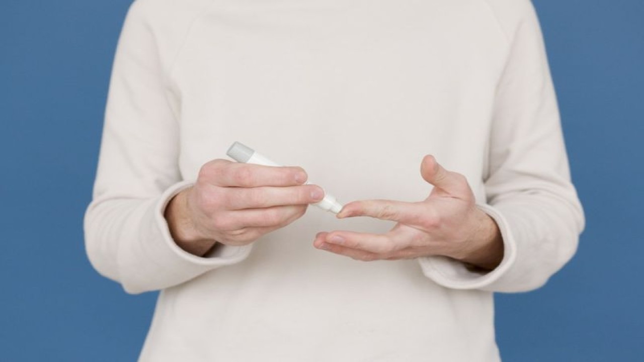 Ilustrasi alat cek gula darah. (FOTO ANTARA/Pexels)