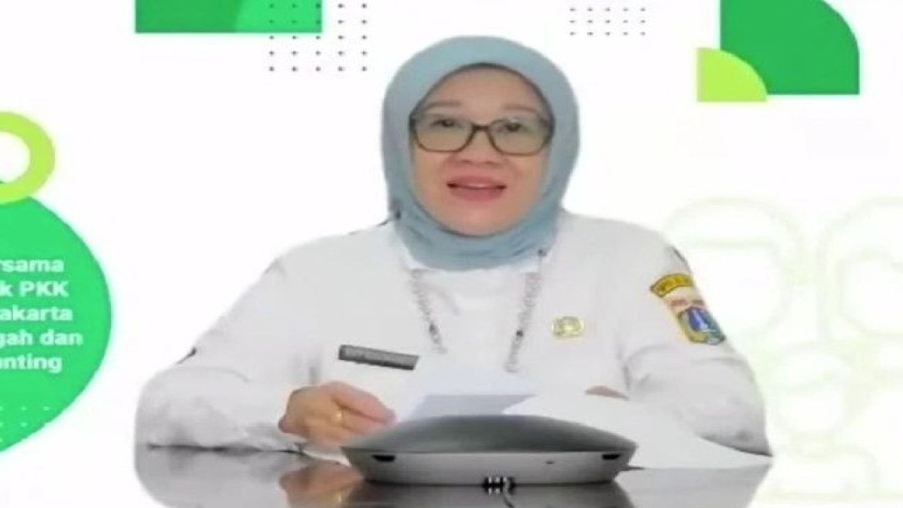 Tangkapan layar - Kepala Dinas Pemberdayaan, Perlindungan Anak, dan Pengendalian Penduduk (PPAPP) Provinsi DKI Jakarta Tuty Kusumawati dalam webinar Bersinergi bersama Tim Penggerak PKK Provinsi DKI Jakarta dalam Mencegah dan Mengatasi Stunting, Rabu (16/11/2022) (ANTARA/Suci Nurhaliza)