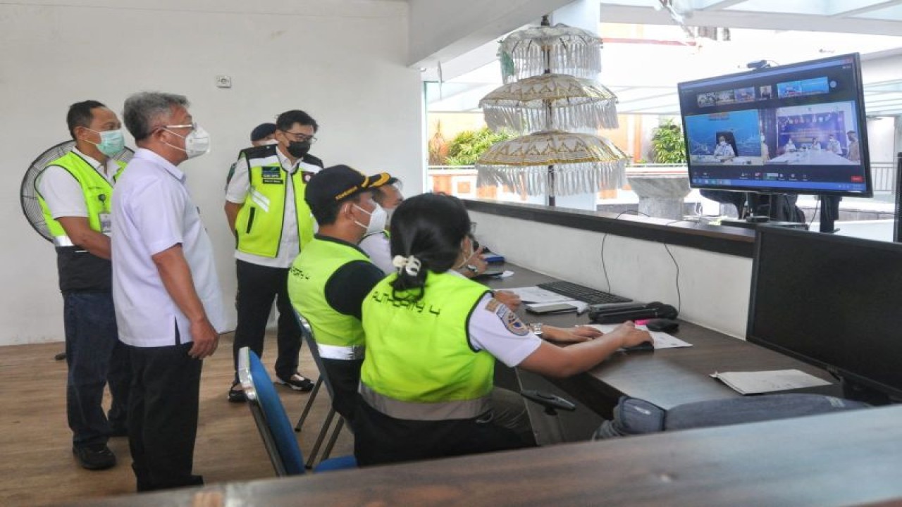 Kemenhub pastikan penerbangan reguler di Bandara Ngurah Rai lancar