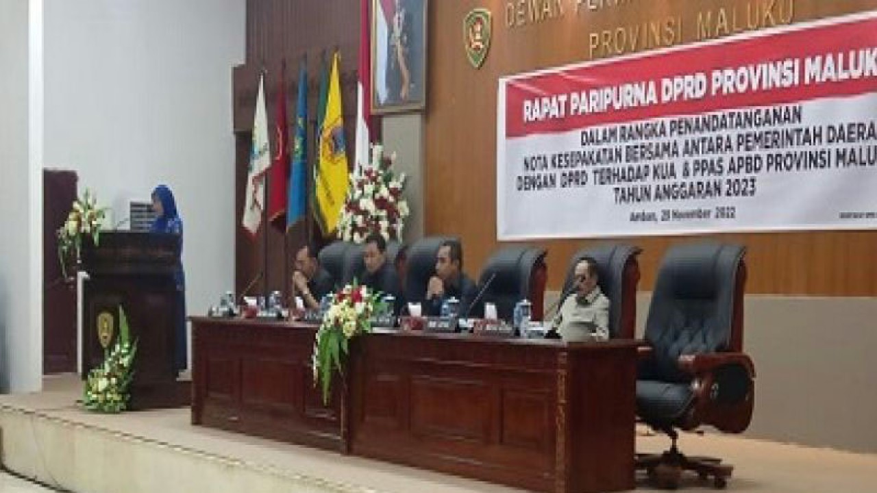 DPRD Maluku menggelar rapat paripurna dalam rangka penandatanganan nota kesepakatan bersama KUA dan PPAS APBD provinsi tahun anggaran 2023, (29/11/2022)(ANTARA/daniel/)