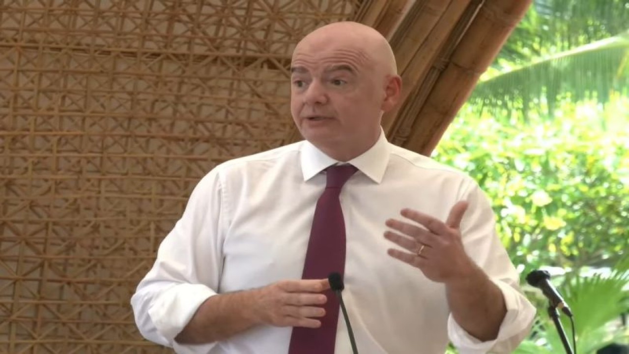 Tangkapan layar - Presiden FIFA Gianni Infantino berbicara di sela-sela jamuan makan siang pemimpin negara dan delegasi Konferensi Tingkat Tinggi (KTT) G20 di Bali, Selasa (15/11/2022). (ANTARA/Gilang Galiartha)