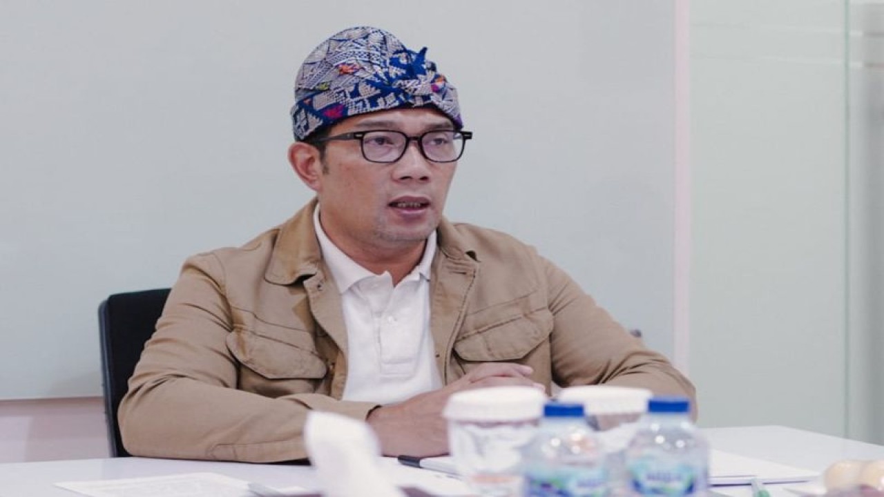 Gubernur Jawa Barat Ridwan Kamil saat menutup Rapat Koordinasi Nasional BPD 2022, secara virtual di Bali, Kamis (10/11/2022). (ANTARA/HO-Humas Pemda Jabar)