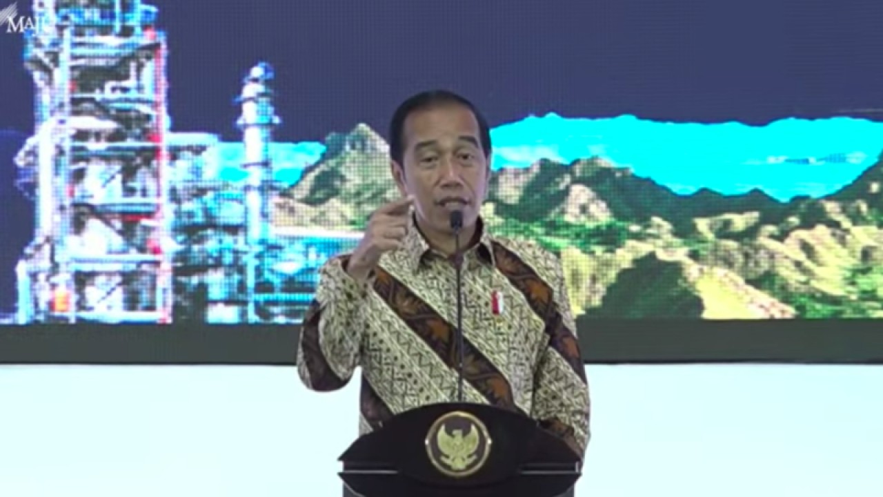 Tangkapan layar - Presiden Joko Widodo menyampaikan sambutan dalam Rapat Koordinasi Nasional Investasi Tahun 2022 di Jakarta, Rabu (30/11/2022). (ANTARA/Indra Arief Pribadi)