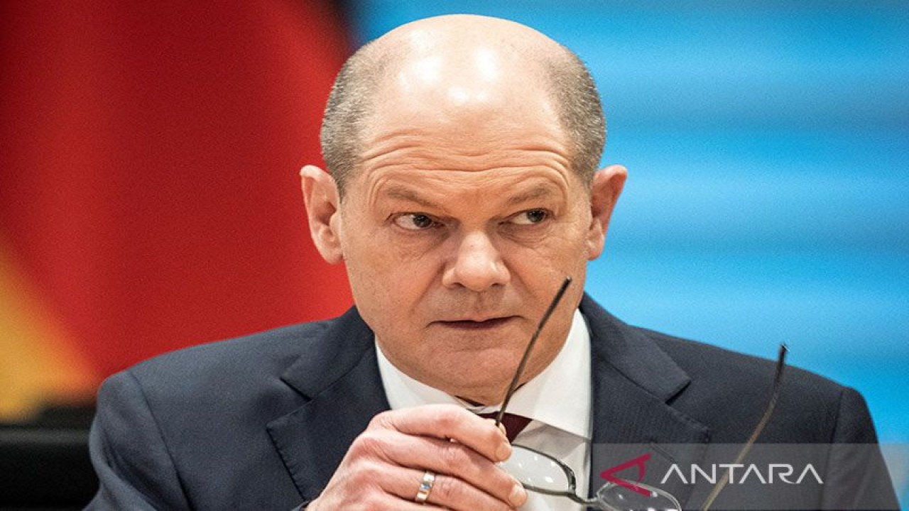 Arsip foto - Kanselir Jerman Olaf Scholz menghadiri pertemuan kabinet keamanan Federal tentang krisis Ukraina di Berlin, Jerman, 4 Maret 2022. ANTARA/REUTERS/Michael Kappeler/pri. (REUTERS/POOL/POOL)