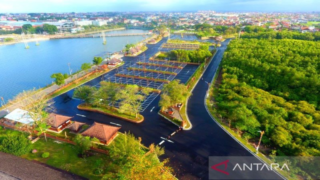 Kawasan Tahura Mangrove Ngurah Rai Bali usai dilakukan penataan dalam rangka mendukung perhelatan KTT G20 di Bali. ANTARA/HO-Waskita Karya
