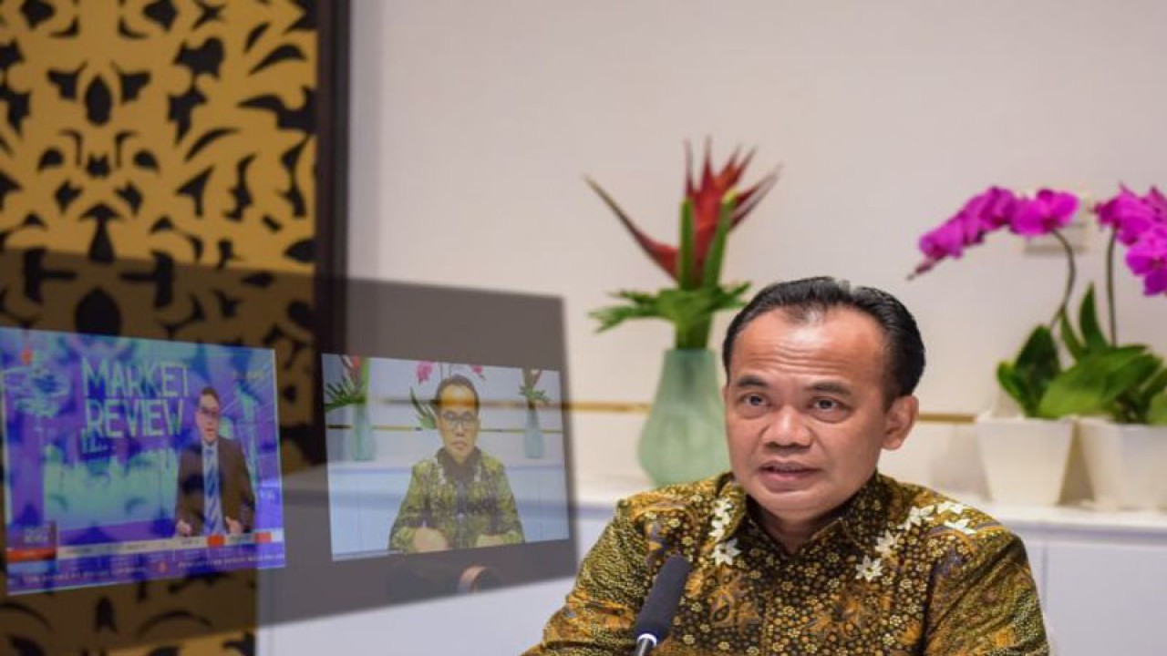 ekretaris Kementerian Koordinator Bidang Perekonomian Susiwijono Moegiarso dalam wawancara dengan IDX Channel, Kamis (10/11/2022). (ANTARA/HO-KemenkoEkonomi/pri)