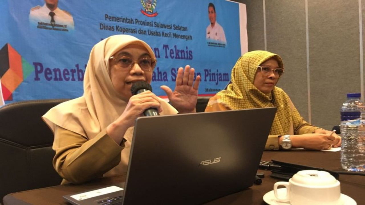 Kepala Bidang Kelembagaan dan Pengawasan Koperasi Dinkop dan UKM Sulsel, Hj Erniwaty Tamrin. Antara/ HO- Diskop dan UKM Sulsel