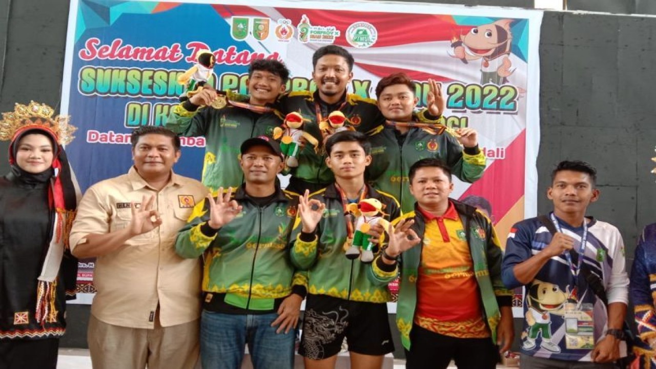 Kontingen Kabupaten Bengkalis di Porprov X Riau. (ANTARA/Alfisnardo)