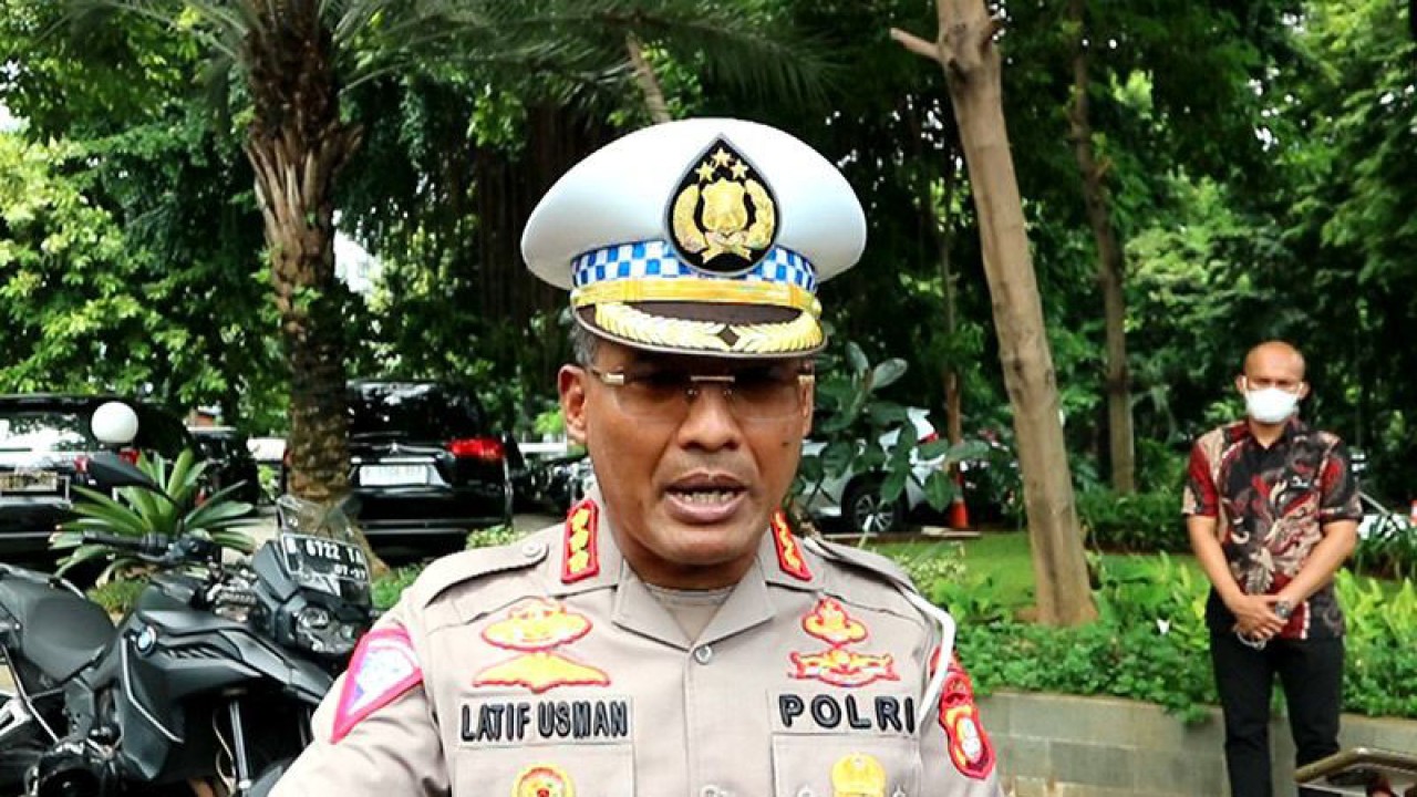Direktur Lalu Lintas Polda Metro Jaya Kombes Pol Latif Usman. ANTARA/Fianda Sjofjan Rassat/am.
