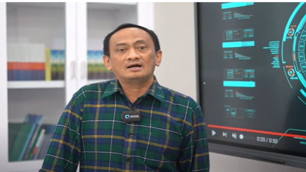 Direktur Kurikulum, Sarana, Kelembagaan, dan Kesiswaan (KSKK) Madrasah Kementerian Agama M. Isom Yusqi. (ANTARA/HO-Kemenag)