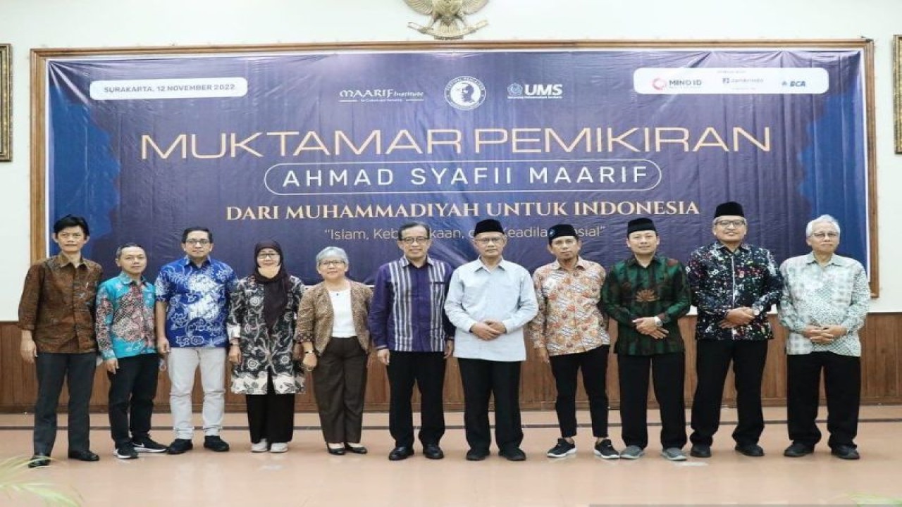 Para narasumber dalam Muktamar Pemikiran Ahmad Syafii Maarif: Islam, Kebinekaan, dan Keadilan Sosial, di Kampus I Universitas Muhammadiyah Surakarta (UMS), Jawa Tengah, Sabtu (12/11/2022). ANTARA/HO-Humas Maarif Institute