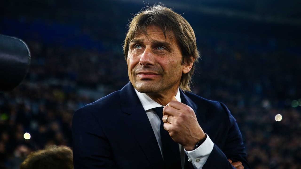 Pelatih Tottenham Hotspur Antonio Conte