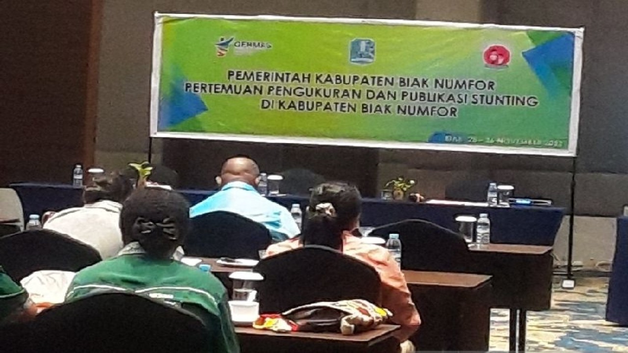 Pertemuan koordinasi dan publikasi Stunting Pemkab Biak Numfor, Jumat (25/11) . ANTARA/Muhsidin