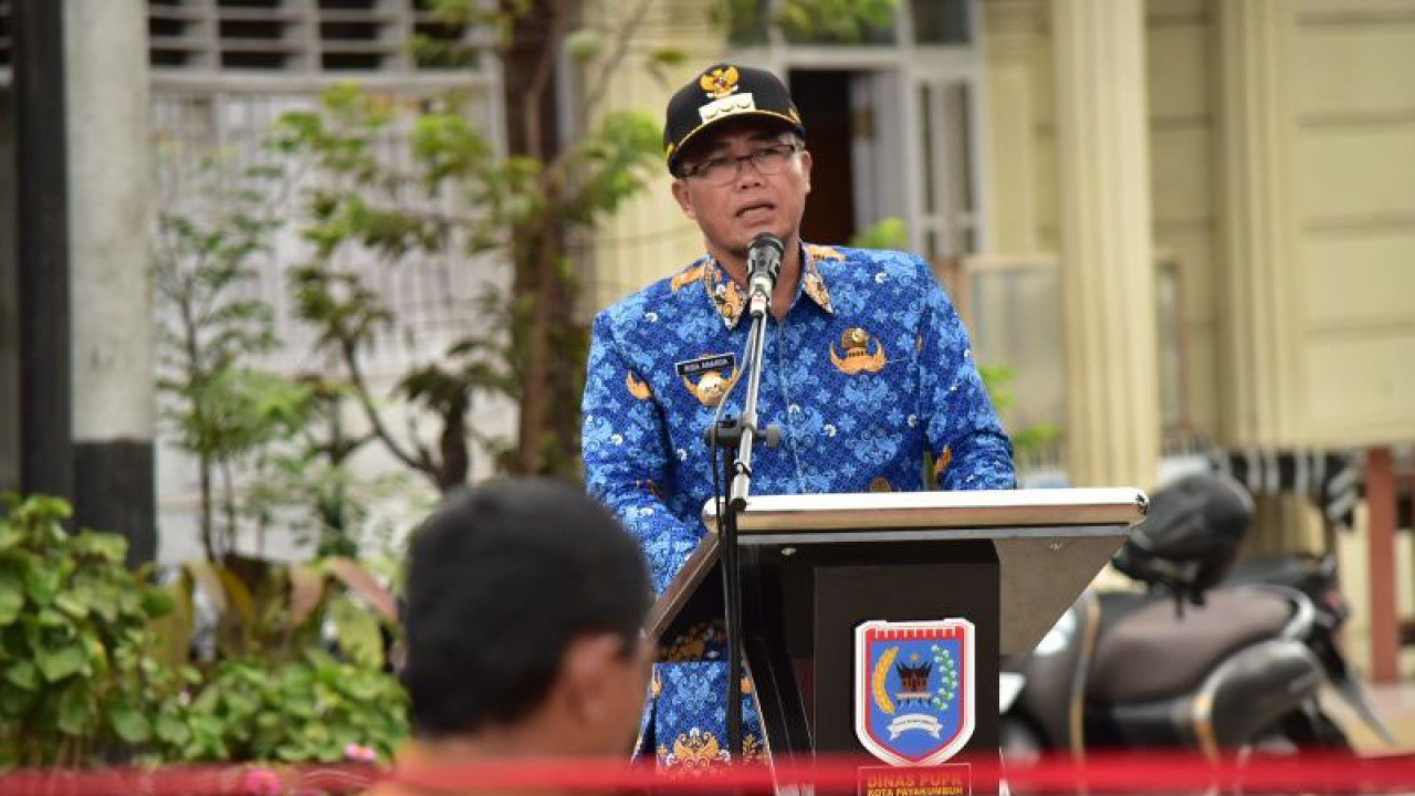 Pj Wako payakumbuh Rida Ananda. (Antara/Akmal Saputra)