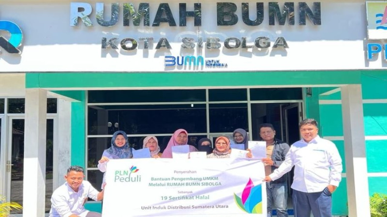 PT PLN (Persero) Peduli hadir mendorong Rumah Badan Usaha Milik Negara (BUMN) Sibolga untuk membantu seluruh UMKM binaannya meraih sertifikat halal. ANTARA/HO-PLN UID Sumut