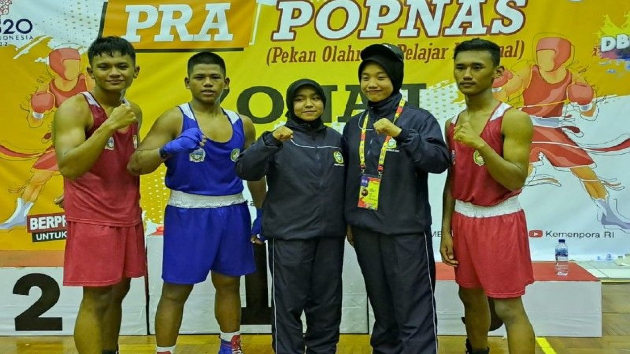Lima petinju pelajar Sumut yang berhasil meraih medali di Pra Popnas Jakarta (ANTARA/HO)