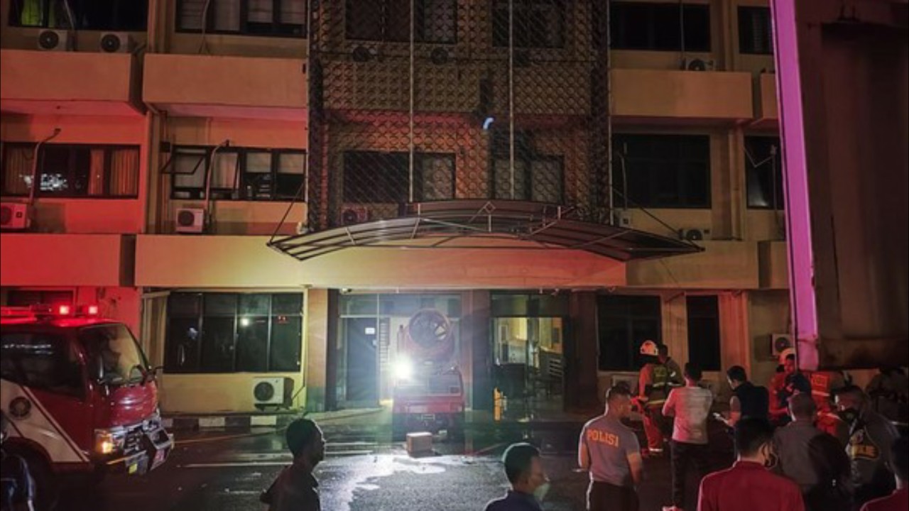 Ruang Baintelkam Polri kebakaran. (Detikcom)