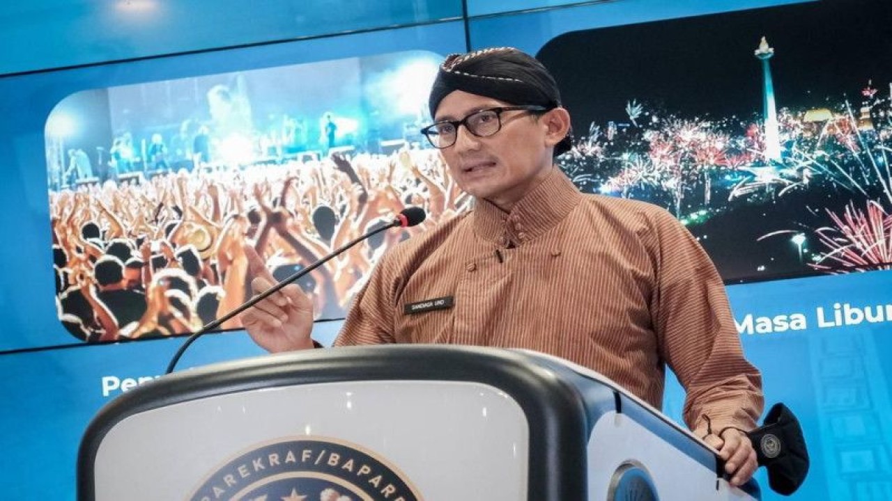 Menteri Pariwisata dan Ekonomi Kreatif Sandiaga Uno dalam The Weekly Brief with Sandi Uno, Jakarta, Kamis (10/11/2022). ANTARA/HO-Kemenparekraf
