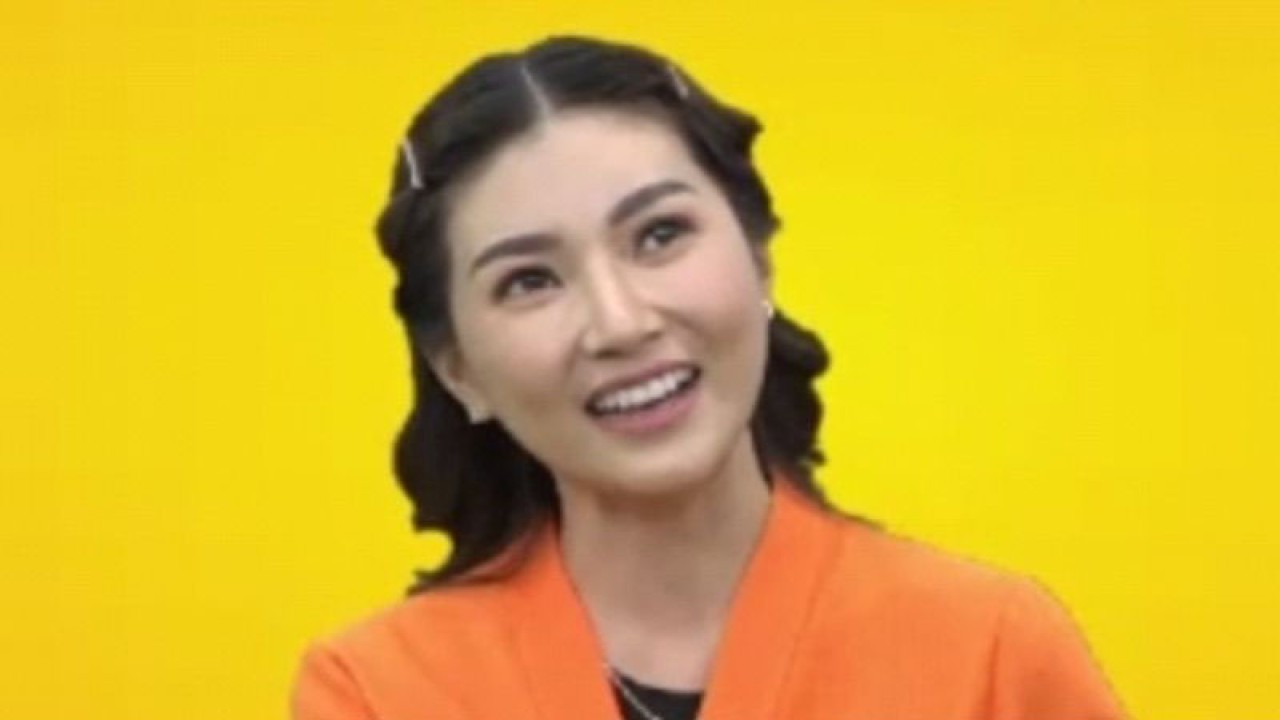 Aktris Sarwendah ditemui dalam webinar Combiphar di Jakarta, Kamis (24/11/2022) (ANTARA/Maria Cicilia Galuh)